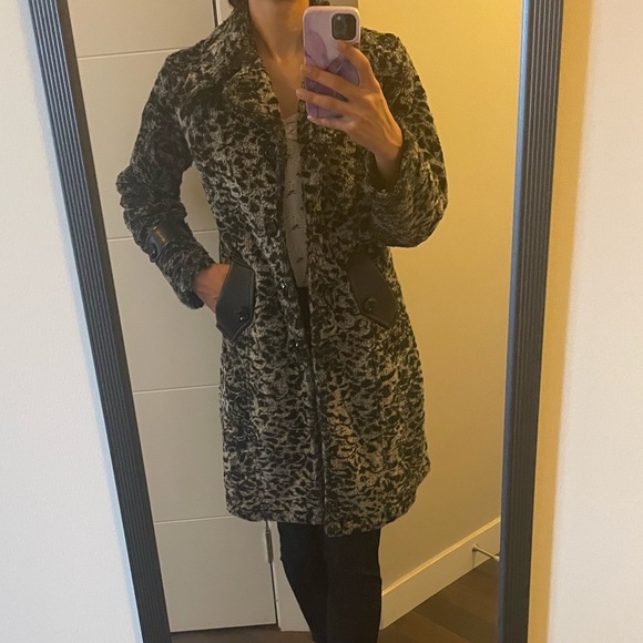 Warm winter coat- animal print- xs - Picture 12 of 13
